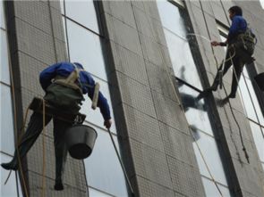 自貢外墻瓷磚清洗與防水補漏 守護建筑外觀與安全的雙重保障